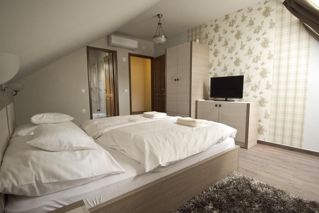 Tök-Jó Vendégház Goncruszka Habitación foto